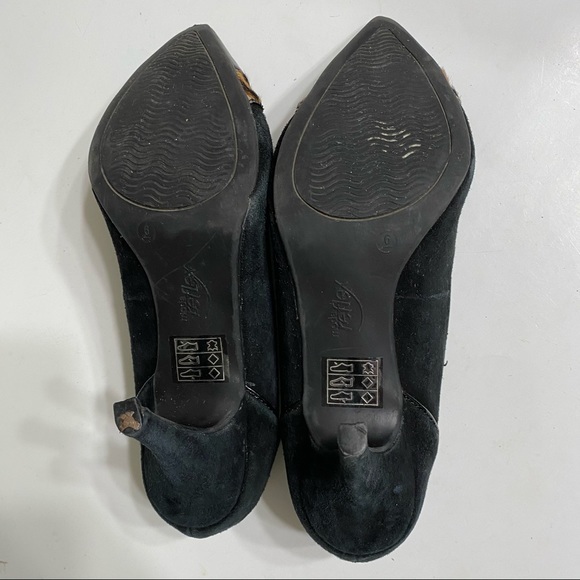 Moda Reflex 6M Suede Pointed Leopard Print Heels - Picture 10 of 10